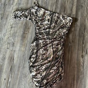 Small one shoulder top